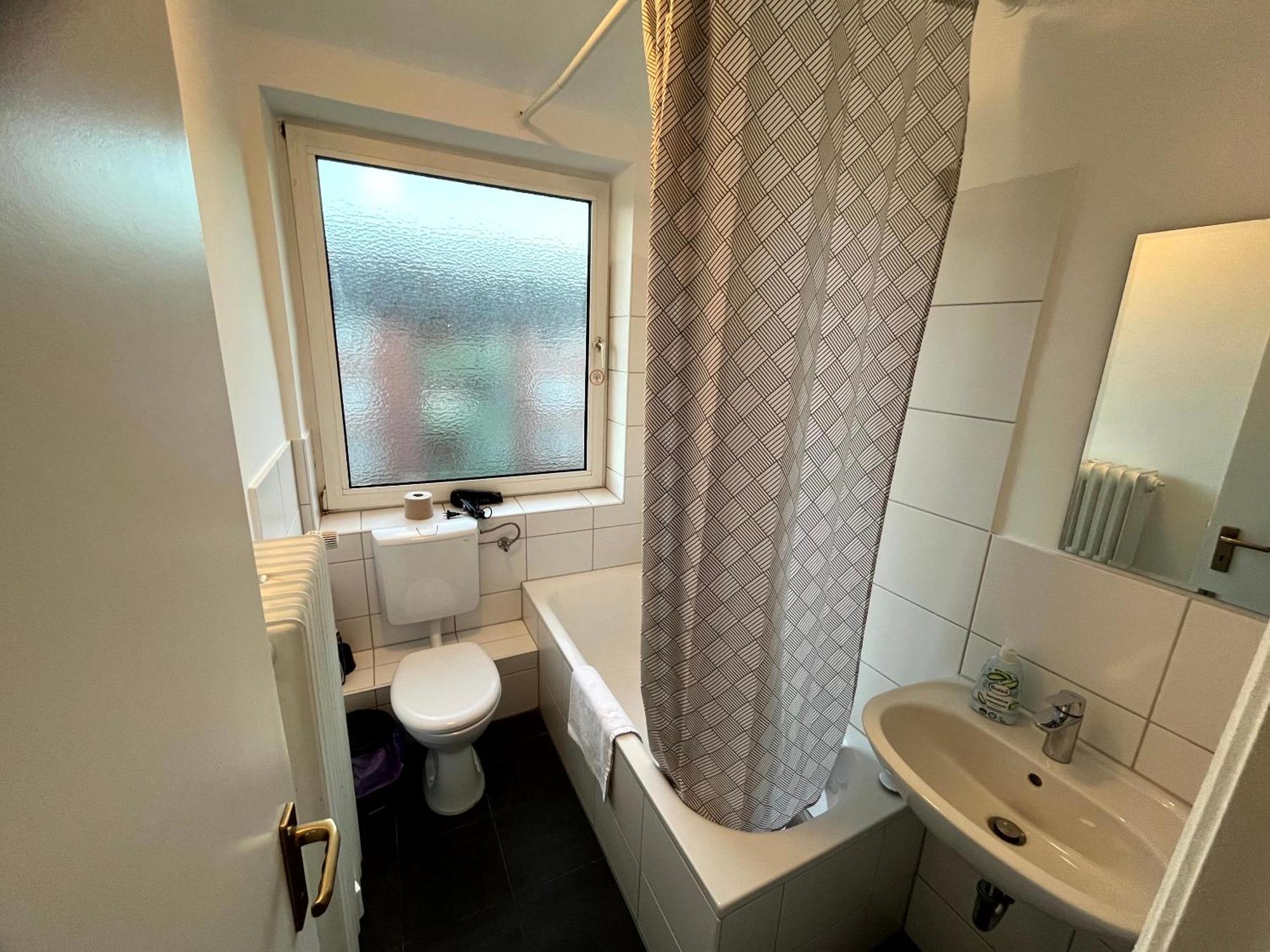 3-Zimmer Monteurwohnung Mit Balkon Neumunster Bagian luar foto