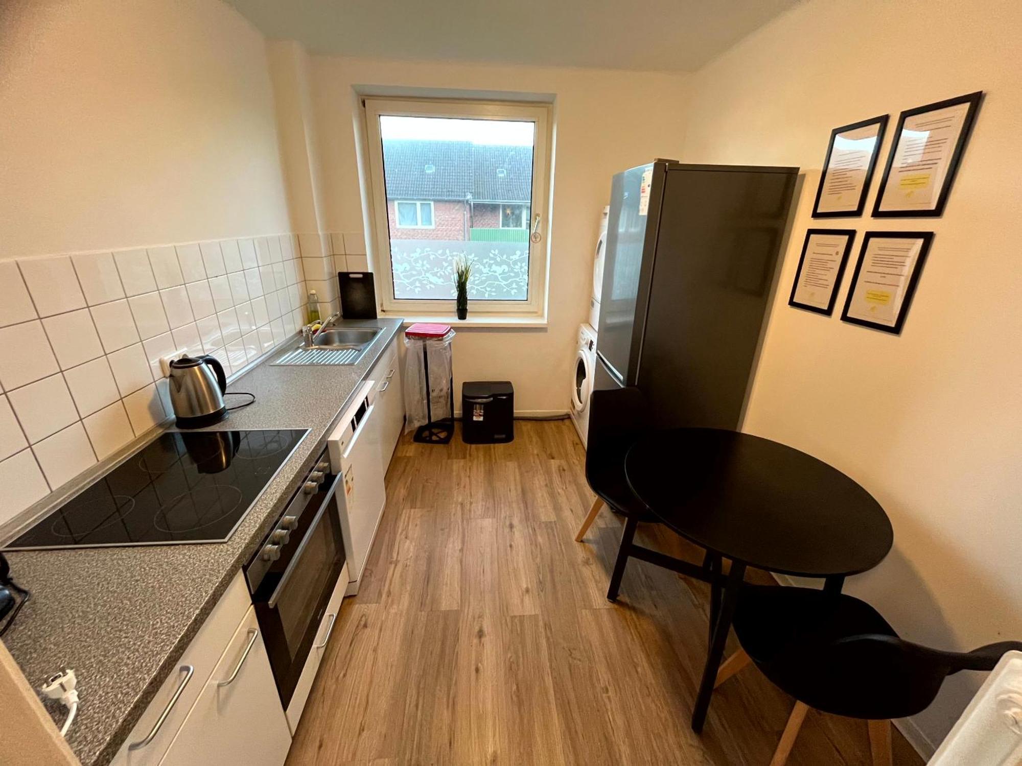 3-Zimmer Monteurwohnung Mit Balkon Neumunster Bagian luar foto